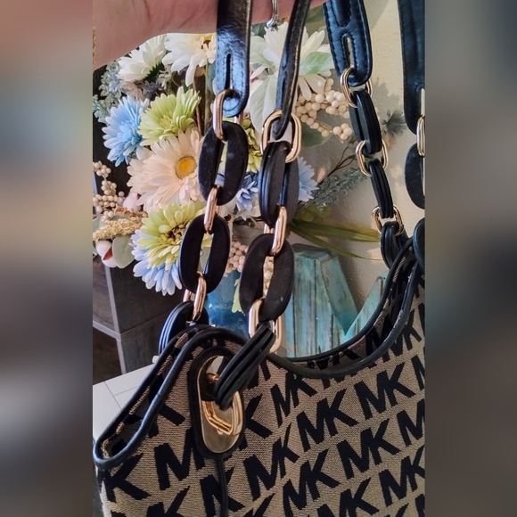 Michael Kors Rare Shoulder Bag NWOT SOLD SOLD SOLD SOLD SOLD SOLD SOLD SOLD SOLD - Picture 4 of 13